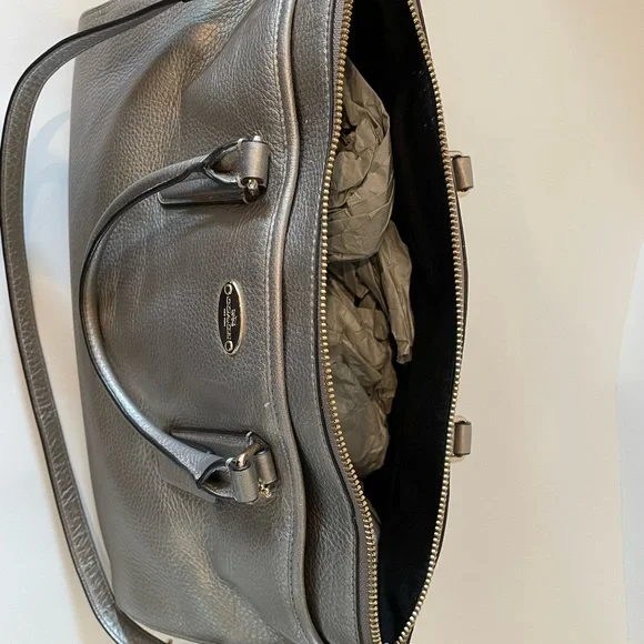 ***SOLD ON ANOTHER SITE***NWOT Authentic COACH two way shoulder handbag - Picture 3 of 5